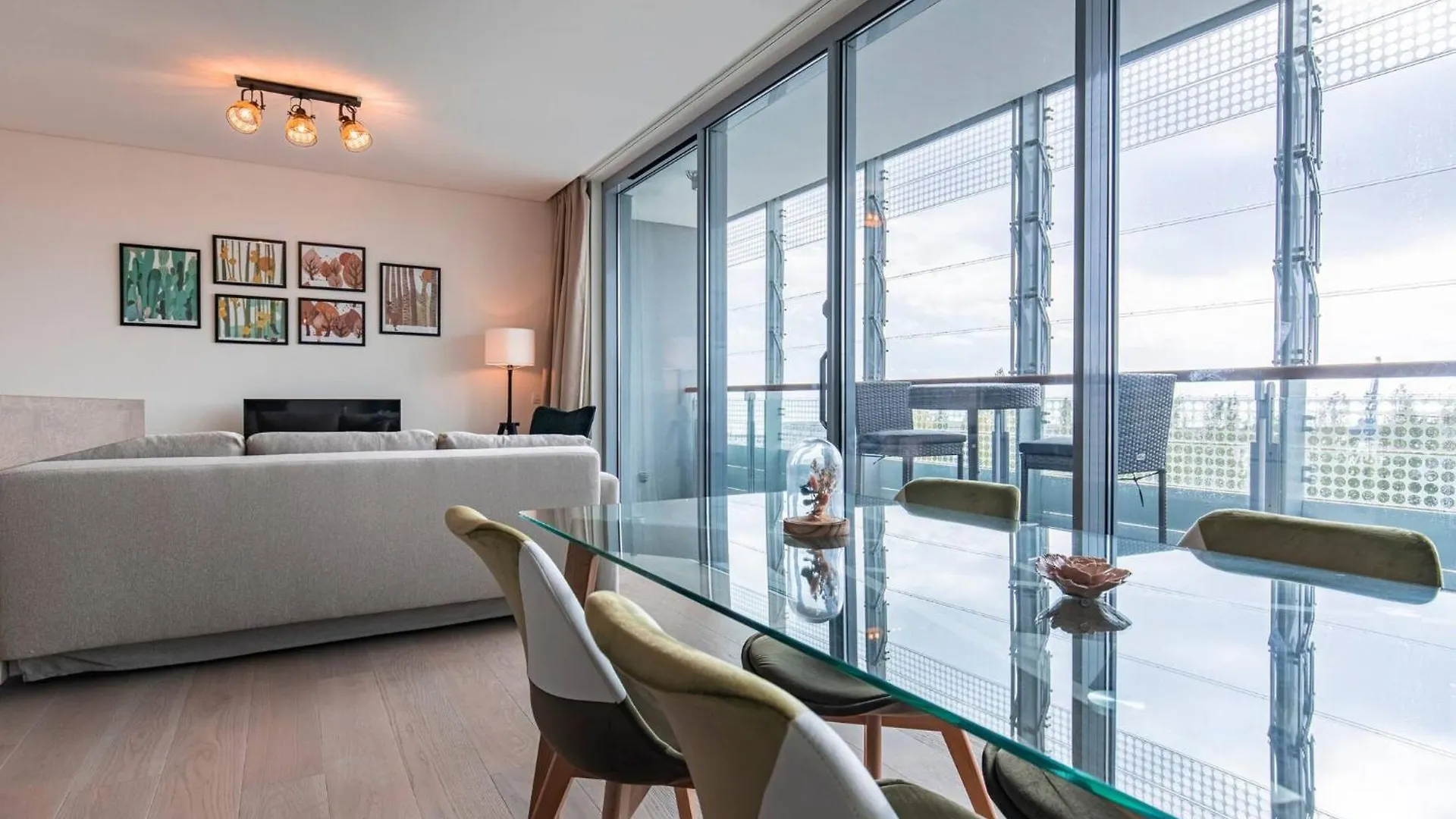 Prata River XVIII By Innkeeper Lizbona Apartament